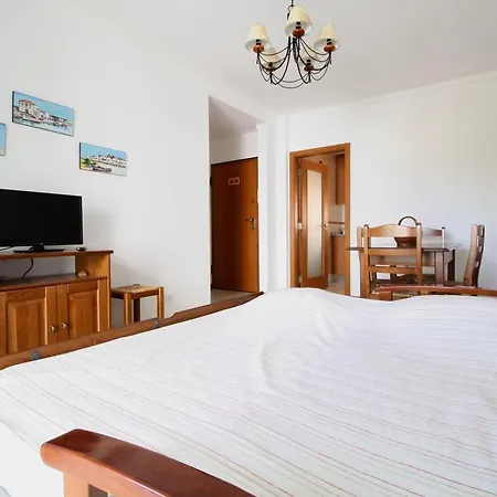 Apartamento Falesia אלבופיירה